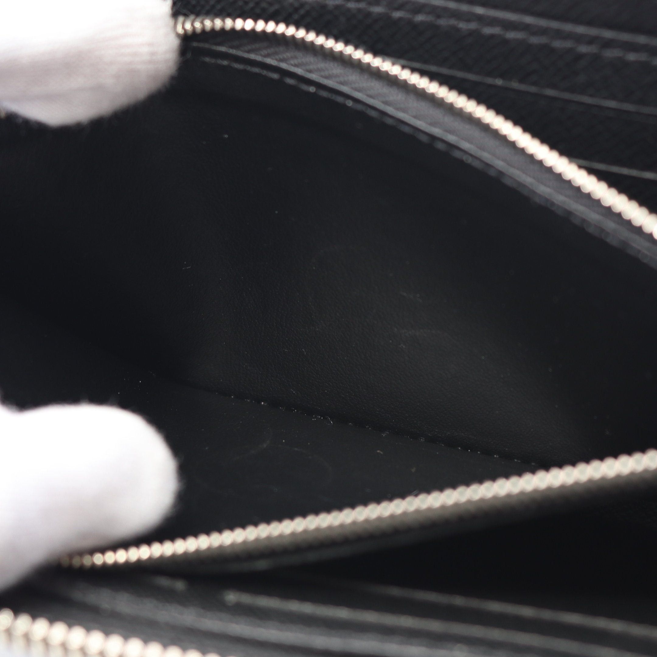 Louis Vuitton Louis Vuitton Portefeuil Clemence Epi Noir Round Zipper Long Wallet Leather Black Size ONE SIZE - 6 Thumbnail
