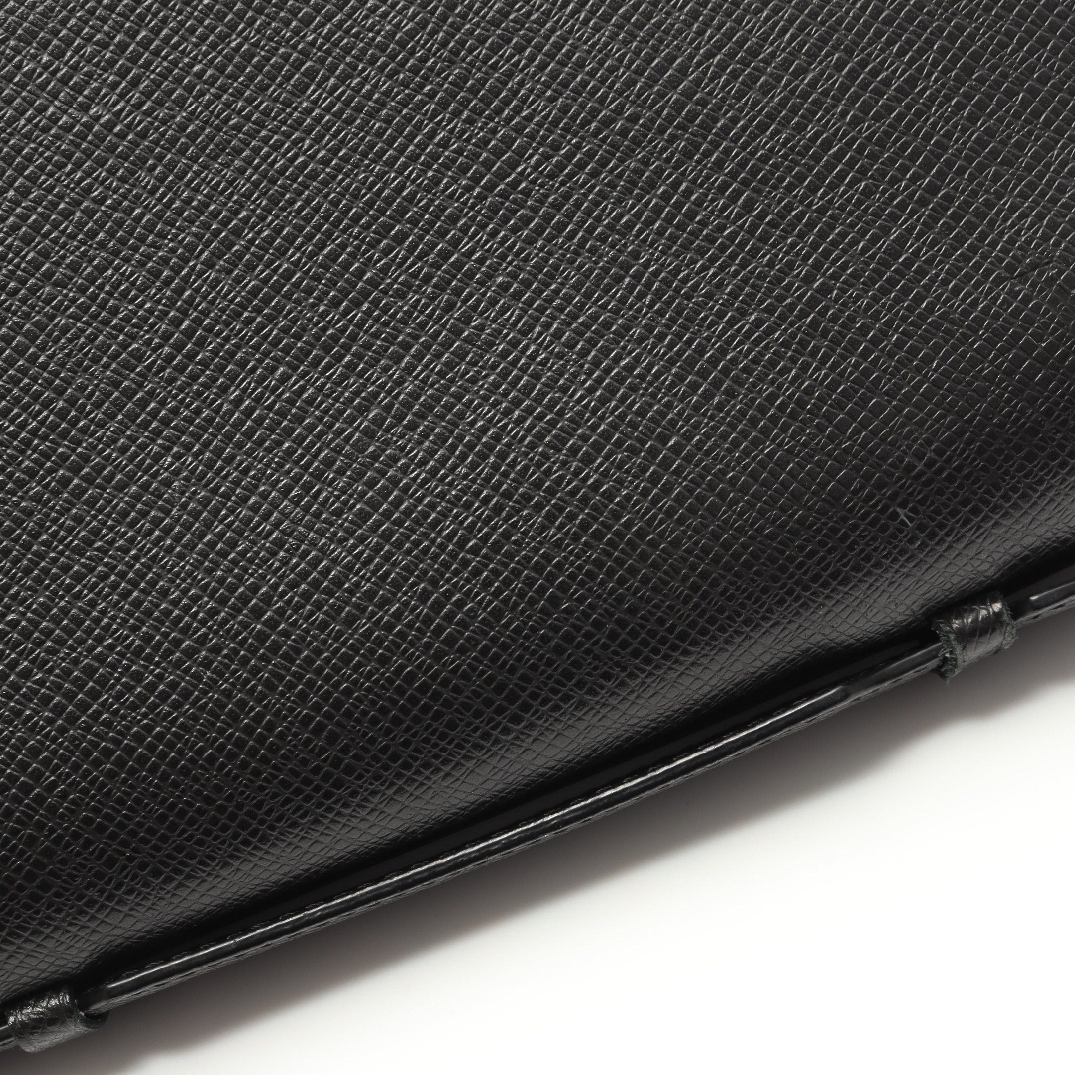 Louis Vuitton Louis Vuitton Zippy Xl Taiga Ardoise Round Zipper Long Wallet Leather Black Size ONE SIZE - 10 Thumbnail