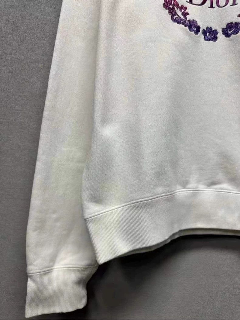 Dior Dior Embroidered Floral Sweatshirt in White-yf Size US L / EU 52-54 / 3 - 5 Thumbnail