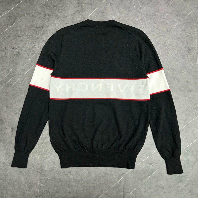 Givenchy GIVENCHY Knitted Sweater Size M 99% New Size US M / EU 48-50 / 2 - 2 Thumbnail