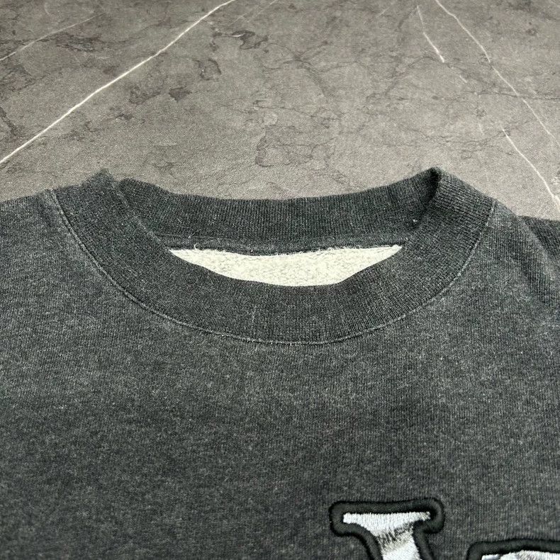 Louis Vuitton Louis Vuitton Gray and White Logo Sweatshirt Size US M / EU 48-50 / 2 - 4 Thumbnail