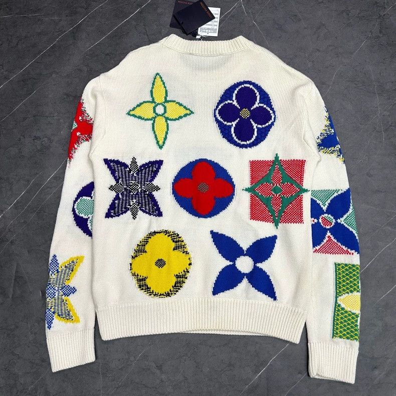 Louis Vuitton Louis Vuitton Colorful Patterned Sweater Size M Size US M / EU 48-50 / 2 - 3 Thumbnail