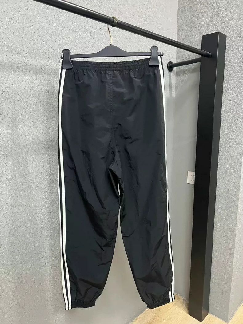 Balenciaga Balenciaga x adidas Nylon Sports Pants Size US 34 / EU 50 - 3 Thumbnail