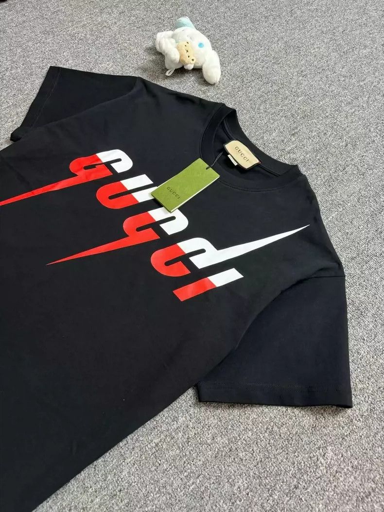 Gucci Gucci Black Lightning Logo Short Sleeve Shirt Size US M / EU 48-50 / 2 - 2 Thumbnail