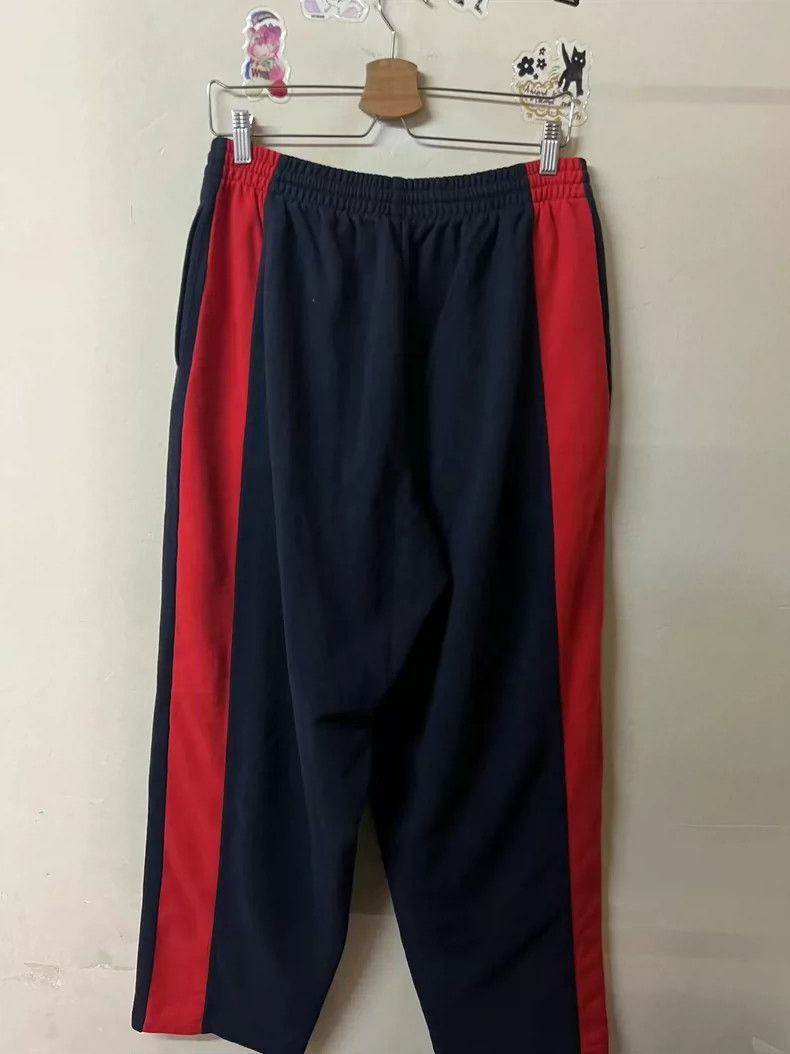 Balenciaga Balenciaga Manchester United Long Pants M Size Size US 42 / EU 58 - 2 Thumbnail
