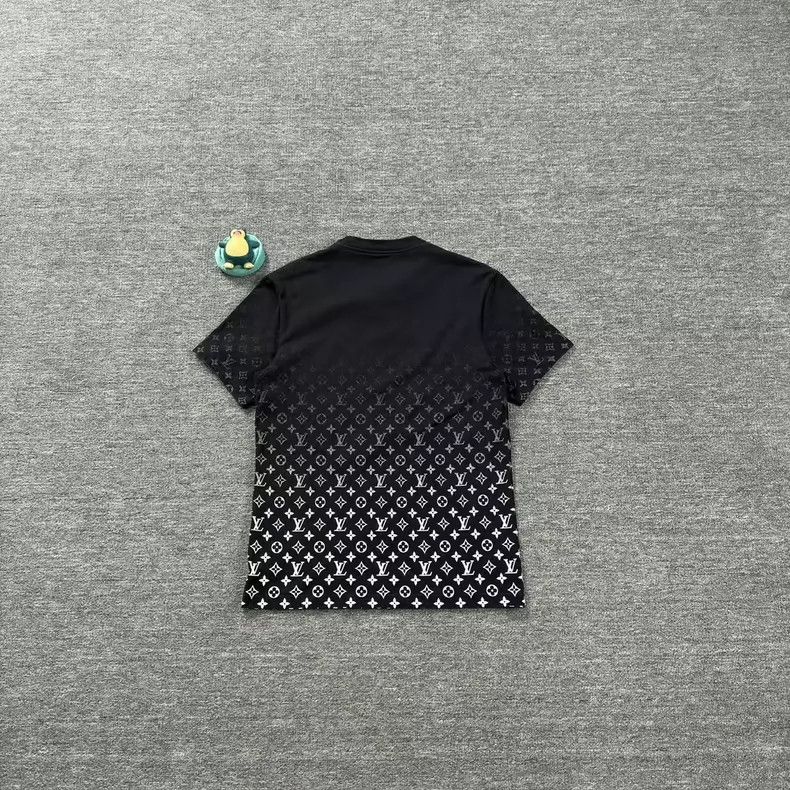 Louis Vuitton LV Black and White Gradient Short Sleeve Shirt Size US S / EU 44-46 / 1 - 2 Thumbnail