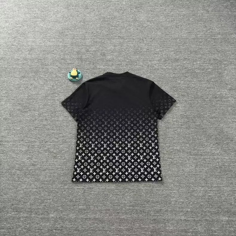Louis Vuitton LV Black and White Gradient Short Sleeve Shirt Size US L / EU 52-54 / 3 - 2 Thumbnail