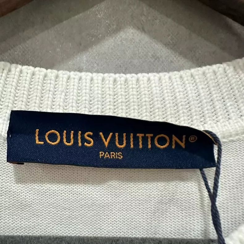 Louis Vuitton Louis Vuitton Embroidered Logo Short Sleeve Shirt Size US M / EU 48-50 / 2 - 3 Thumbnail