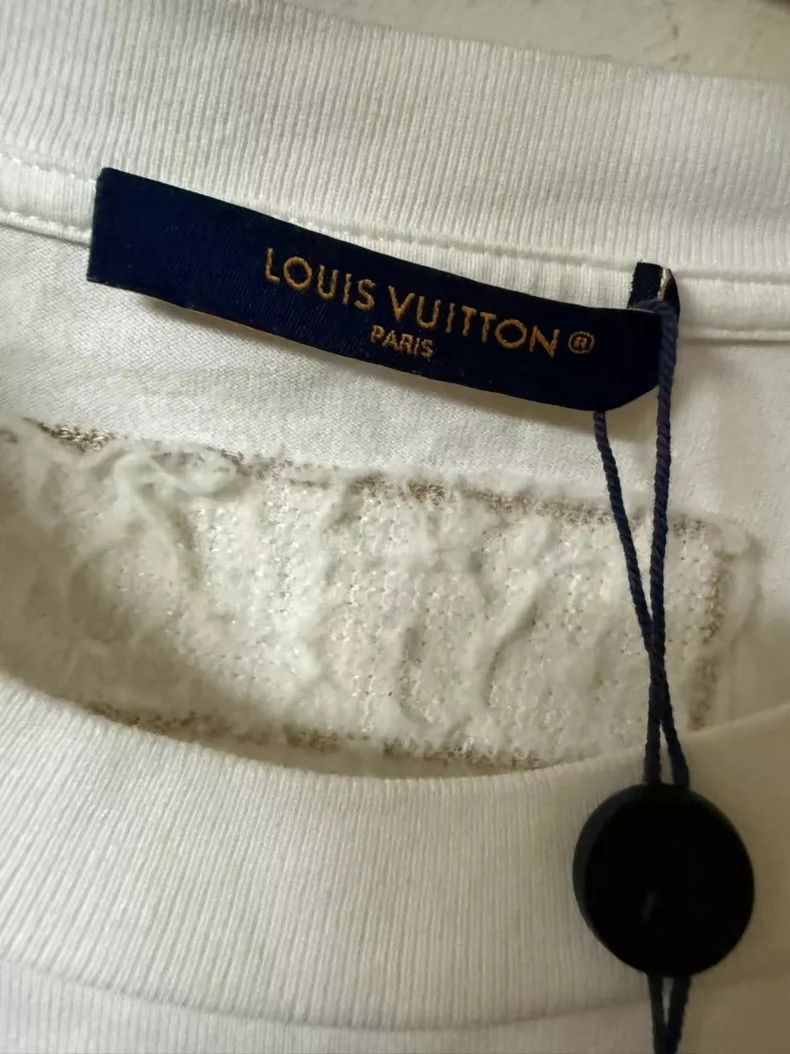 Louis Vuitton Louis Vuitton Beaded Short Sleeve Shirt Size US L / EU 52-54 / 3 - 3 Thumbnail