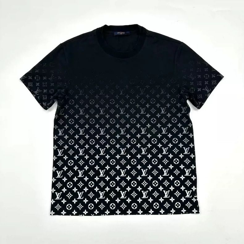 Louis Vuitton Louis Vuitton Black Short Sleeve Gradient T-Shirt Size US M / EU 48-50 / 2 - 2 Thumbnail