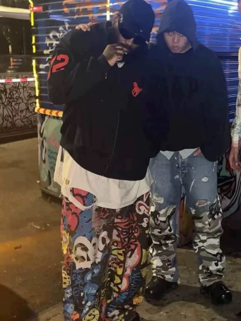 Vetements Vetements Graffiti Pants for Comfortable Styling-dmc Size US 26 / EU 42 - 9 Thumbnail