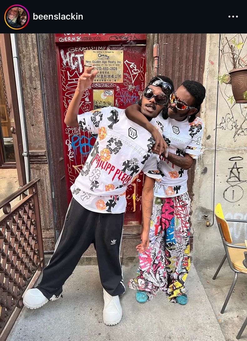 Vetements Vetements Graffiti Pants for Comfortable Styling-dmc Size US 26 / EU 42 - 8 Thumbnail