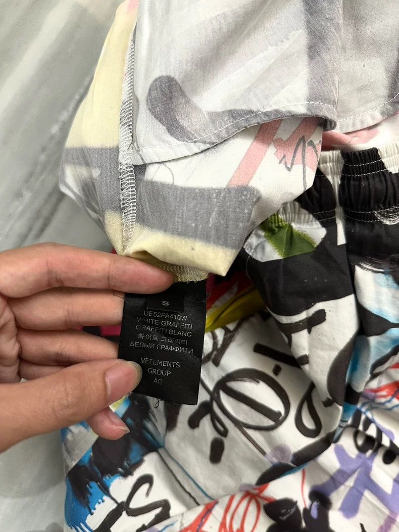 Vetements Vetements Graffiti Pants for Comfortable Styling-dmc Size US 26 / EU 42 - 5 Thumbnail