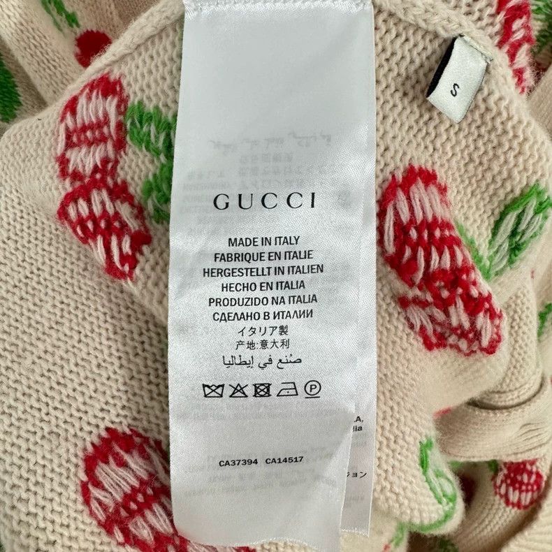 Gucci Gucci Cherry Print Cardigan with Gold Buttons-dmc Size US S / EU 44-46 / 1 - 4 Thumbnail