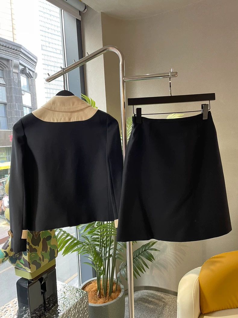 Gucci Elegant Black Gucci Button-Up Jacket-dmc Size US M / EU 48-50 / 2 - 4 Thumbnail