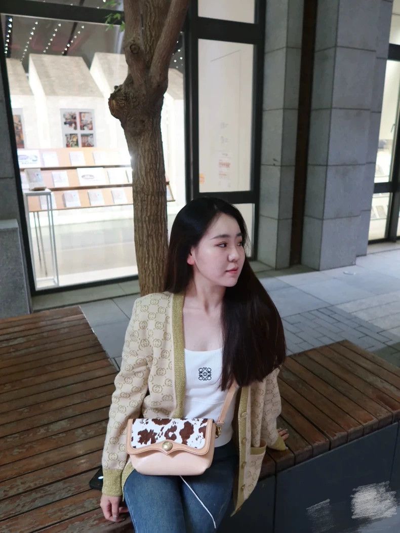 Gucci Gucci V-Neck Logo Knit Cardigan-dmc Size US M / EU 48-50 / 2 - 8 Thumbnail