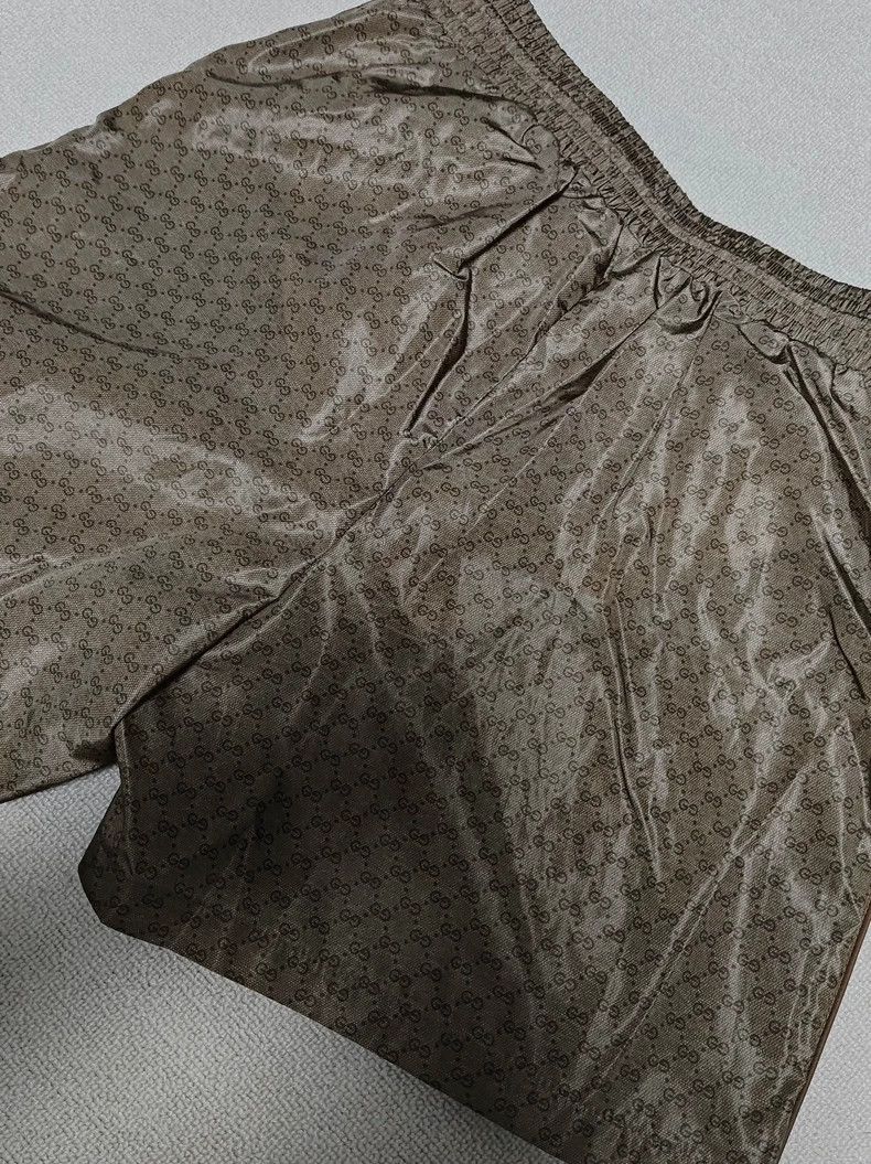 Gucci Gucci Logo Print Casual Shorts-dmc Size US 38 / EU 54 - 3 Thumbnail