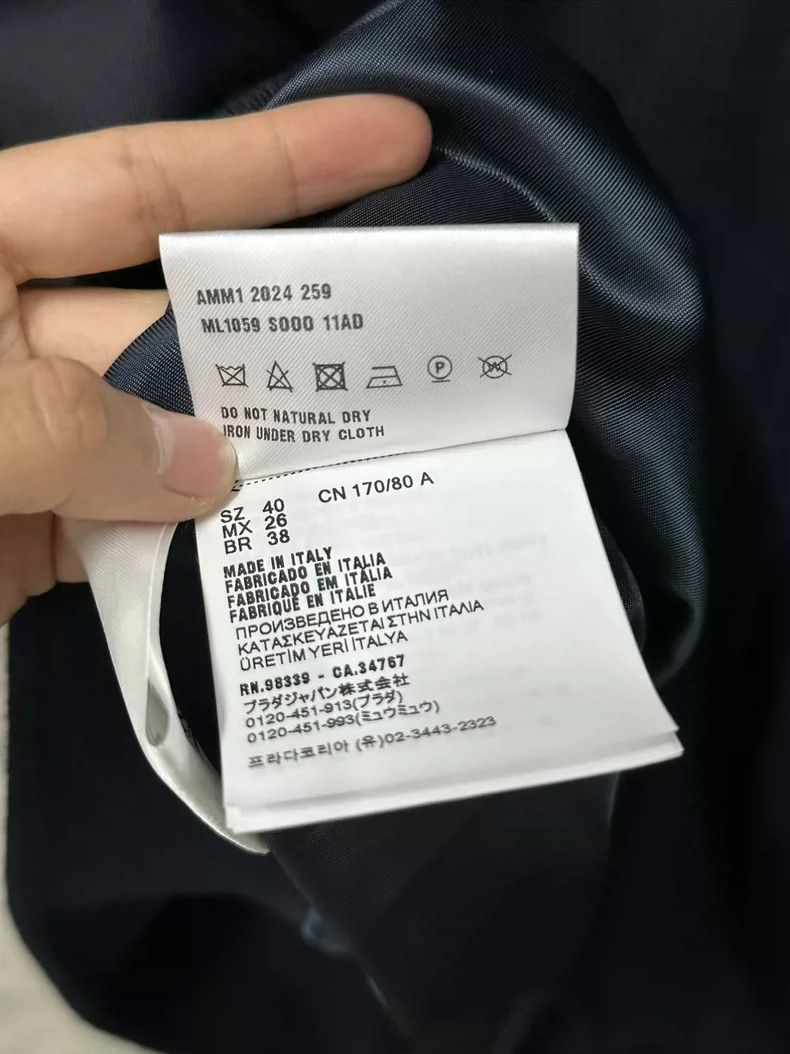Miu Miu Miumiu Navy Blue Jacket with Zip Closure Size US M / EU 48-50 / 2 - 4 Thumbnail
