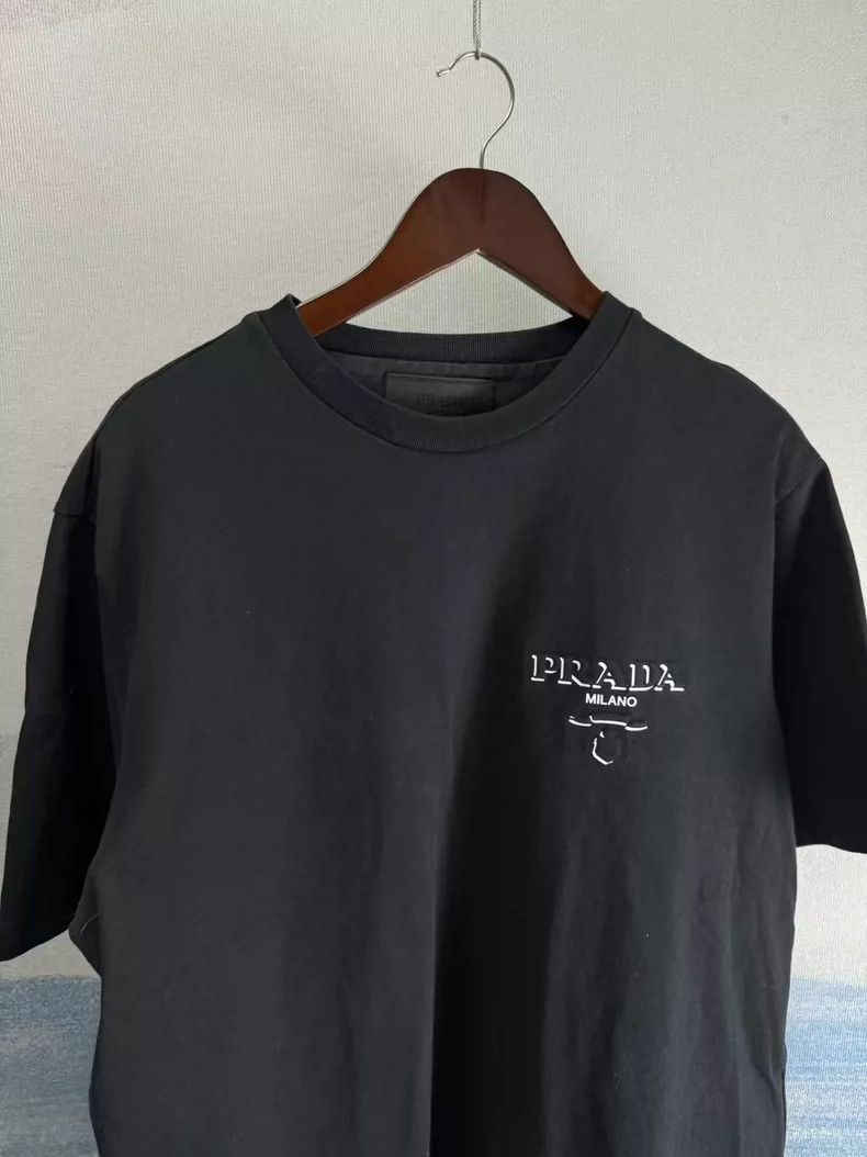 Prada Prada Black Letter Print Short Sleeve Shirt Size US L / EU 52-54 / 3 - 2 Thumbnail