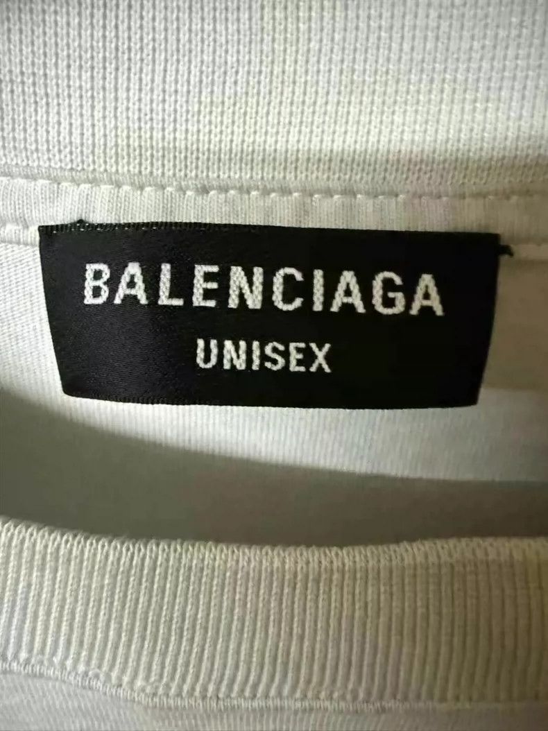 Balenciaga Balenciaga Batwing Short Sleeve Shirt Size US S / EU 44-46 / 1 - 3 Thumbnail