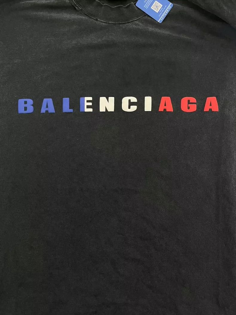 Balenciaga Balenciaga Plain Oversized Crew Neck T-Shirt Size US M / EU 48-50 / 2 - 3 Thumbnail