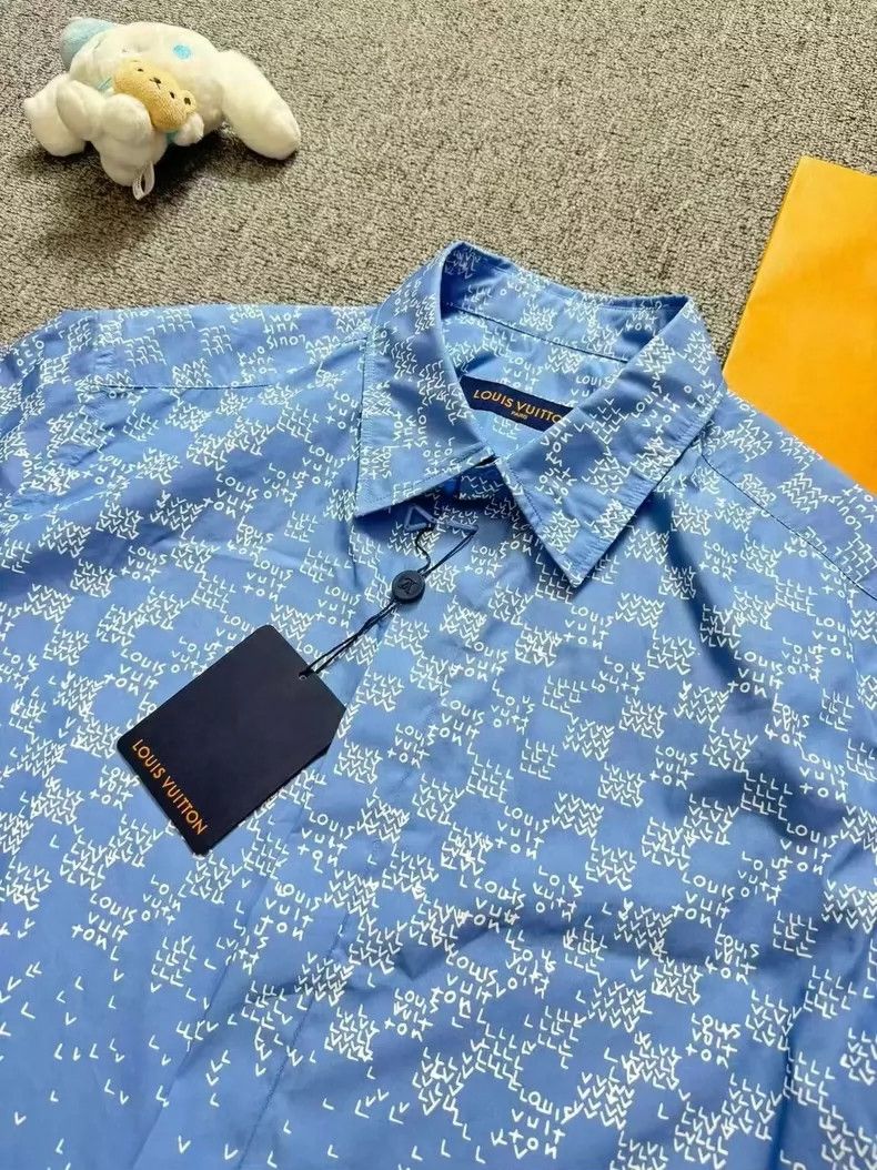 Louis Vuitton Louis Vuitton Blue and White Short Sleeve Shirt Size US M / EU 48-50 / 2 - 3 Thumbnail