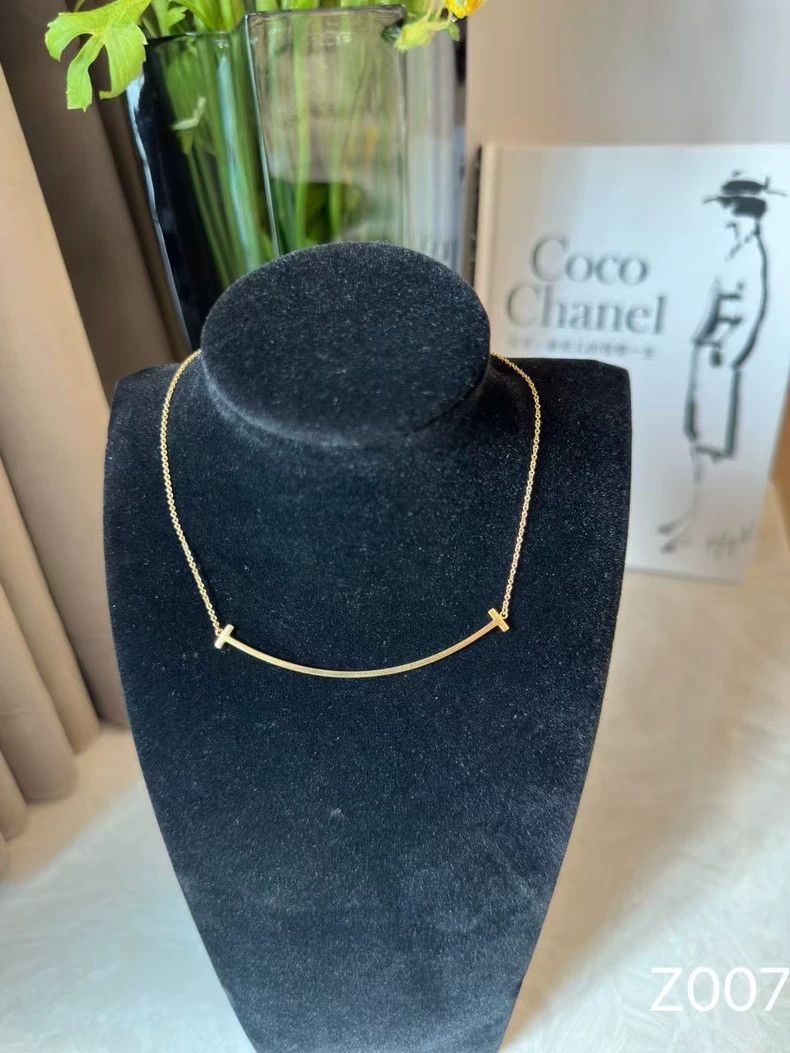 Tiffany & Co. Tiffany Rose Gold Large Smile Pendant Necklace Size ONE SIZE - 4 Thumbnail