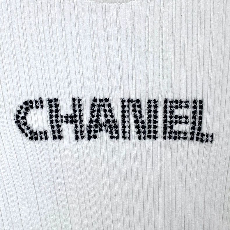 Chanel Chanel White Logo Cotton Knit T-Shirt-dmc Size US L / EU 52-54 / 3 - 4 Thumbnail
