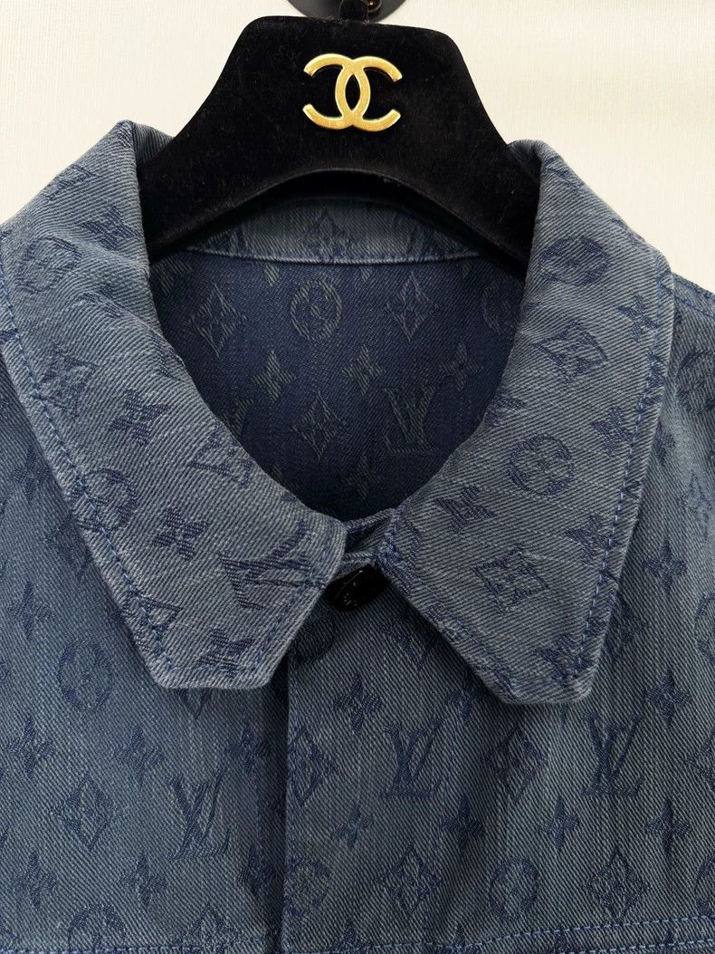 Louis Vuitton Louis Vuitton Denim Jacket with Logo Design Size US L / EU 52-54 / 3 - 2 Thumbnail