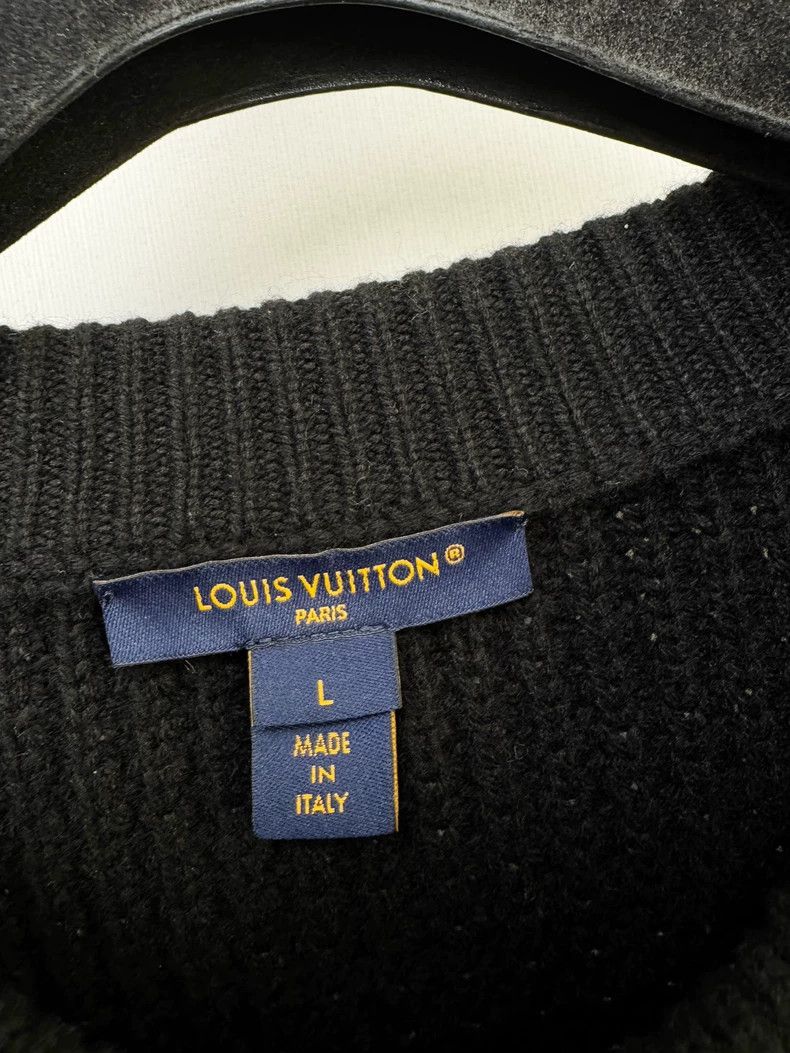 Louis Vuitton Louis Vuitton Black Knit Sweater Size L Size US L / EU 52-54 / 3 - 3 Thumbnail