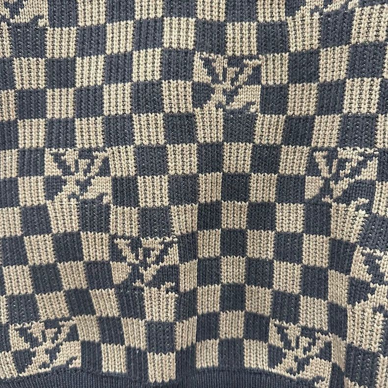 Louis Vuitton Louis Vuitton Checked Wool Sweater Size S Size US S / EU 44-46 / 1 - 4 Thumbnail