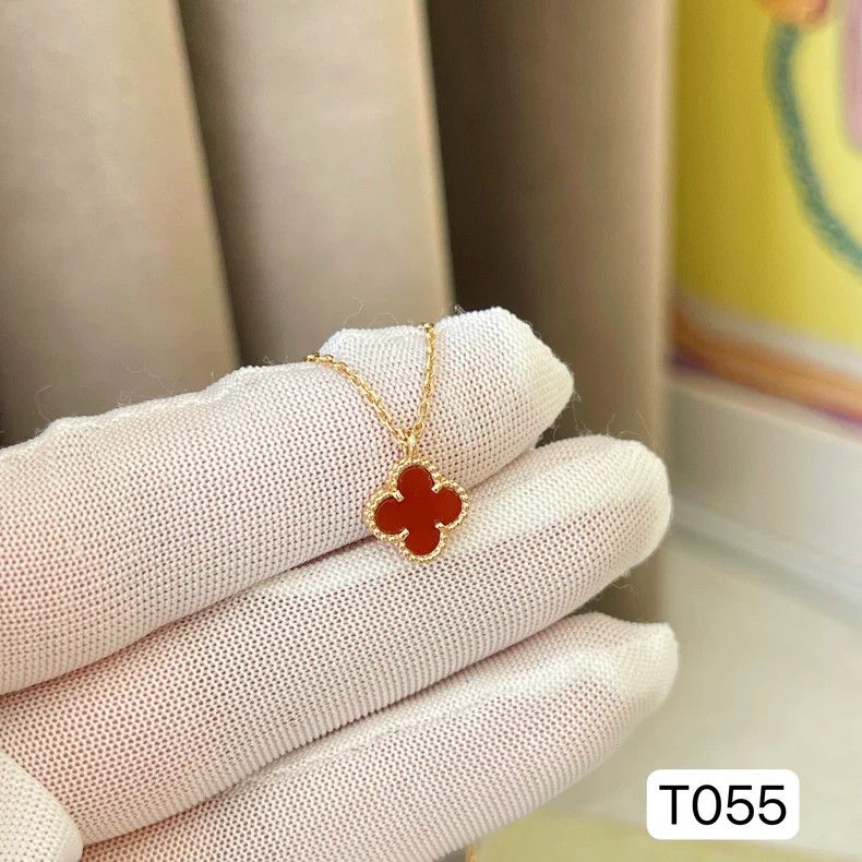 Cartier VCA Red Agate Flower Necklace Size ONE SIZE - 5 Thumbnail