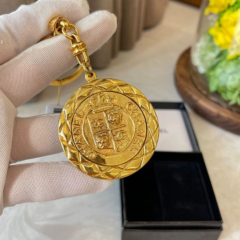 Chanel Chanel Vintage Keychain Bag Pendant Size ONE SIZE - 5 Thumbnail