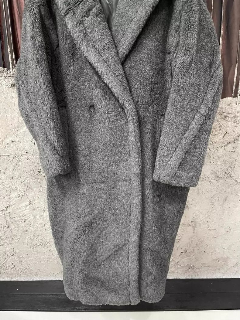 Max Mara Max Mara Teddy Coat in Gray Color Size US S / EU 44-46 / 1 - 4 Thumbnail