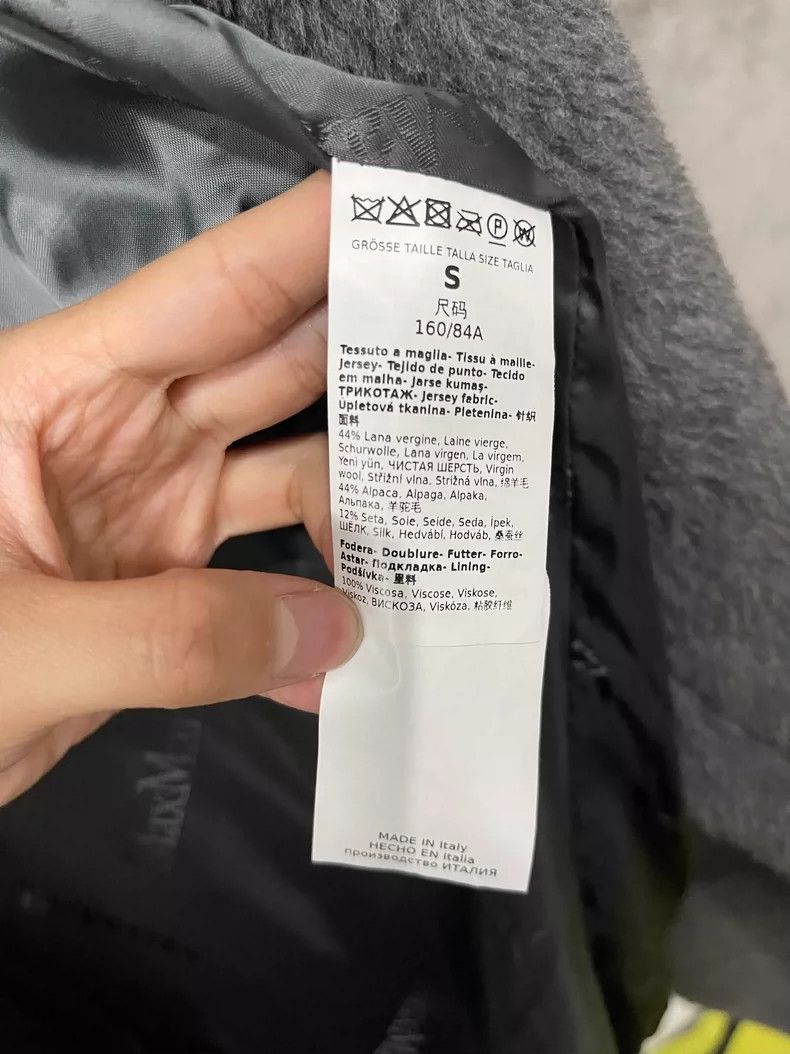 Max Mara Max Mara Teddy Coat in Gray Color Size US S / EU 44-46 / 1 - 6 Thumbnail