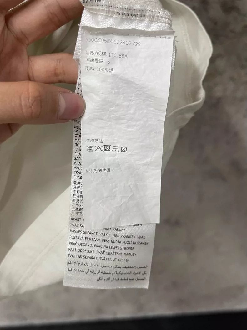 Maison Margiela Maison Margiela Short Sleeve Digital Embroidery Tee Size US S / EU 44-46 / 1 - 7 Thumbnail