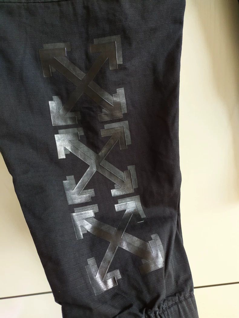 Off-White Off-White Arrow Print Cargo Pants Size M Size US 32 / EU 48 - 3 Thumbnail