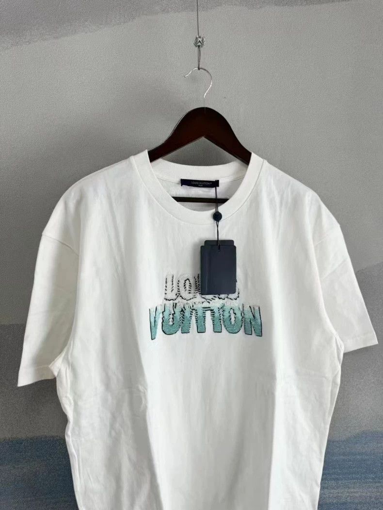 Louis Vuitton Louis Vuitton White Short Sleeve Shirt Size US XL / EU 56 / 4 - 2 Thumbnail
