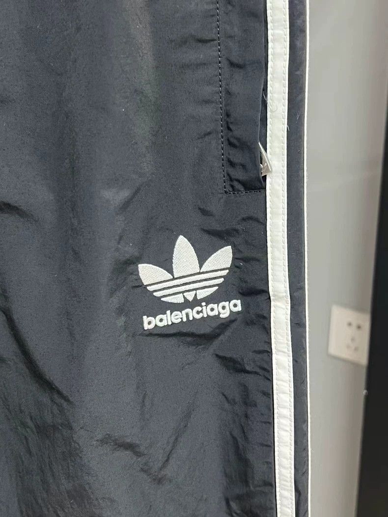 Balenciaga Balenciaga x adidas Nylon Sports Pants Size 34 Size US 34 / EU 50 - 3 Thumbnail