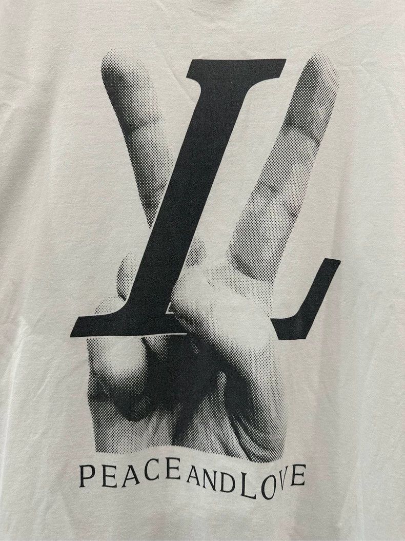 Louis Vuitton Louis Vuitton Peace and Love Short Sleeve Shirt Size US M / EU 48-50 / 2 - 3 Thumbnail