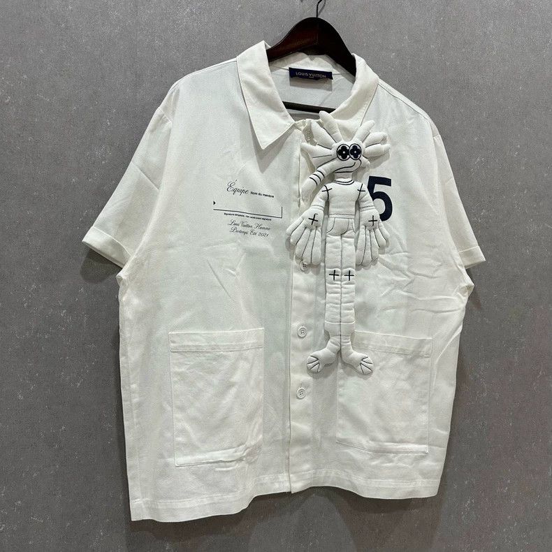 Louis Vuitton Louis Vuitton White Short Sleeve Shirt with Doll Size US XL / EU 56 / 4 - 3 Thumbnail