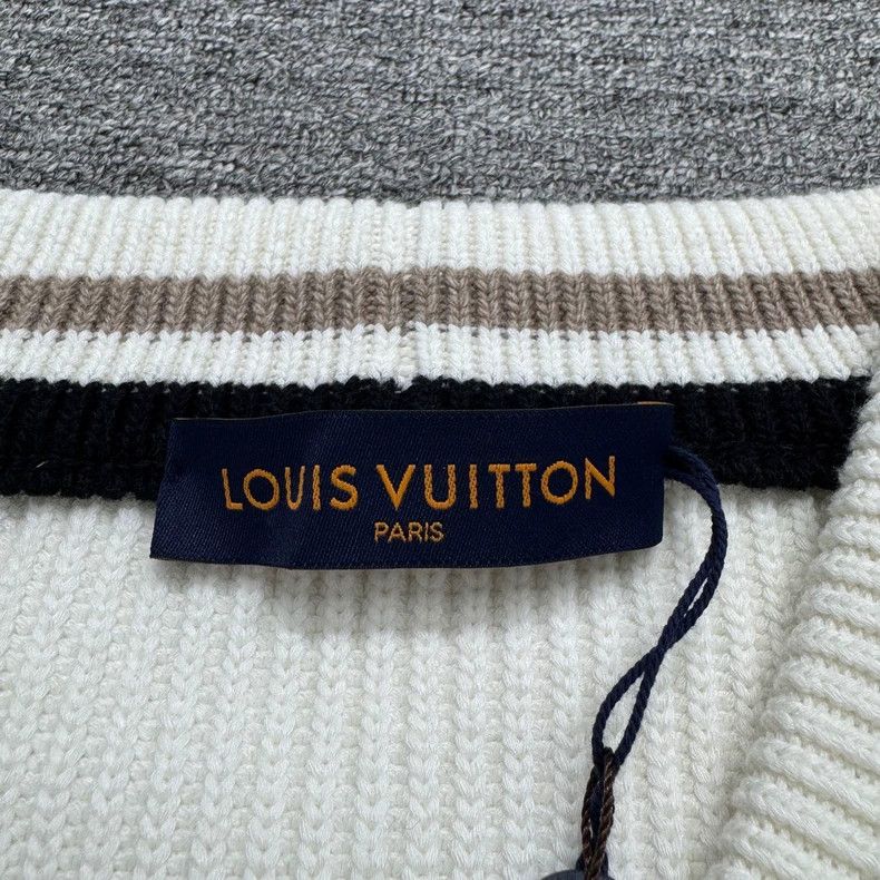 Louis Vuitton Louis Vuitton Academic Style Sweater Size US L / EU 52-54 / 3 - 2 Thumbnail