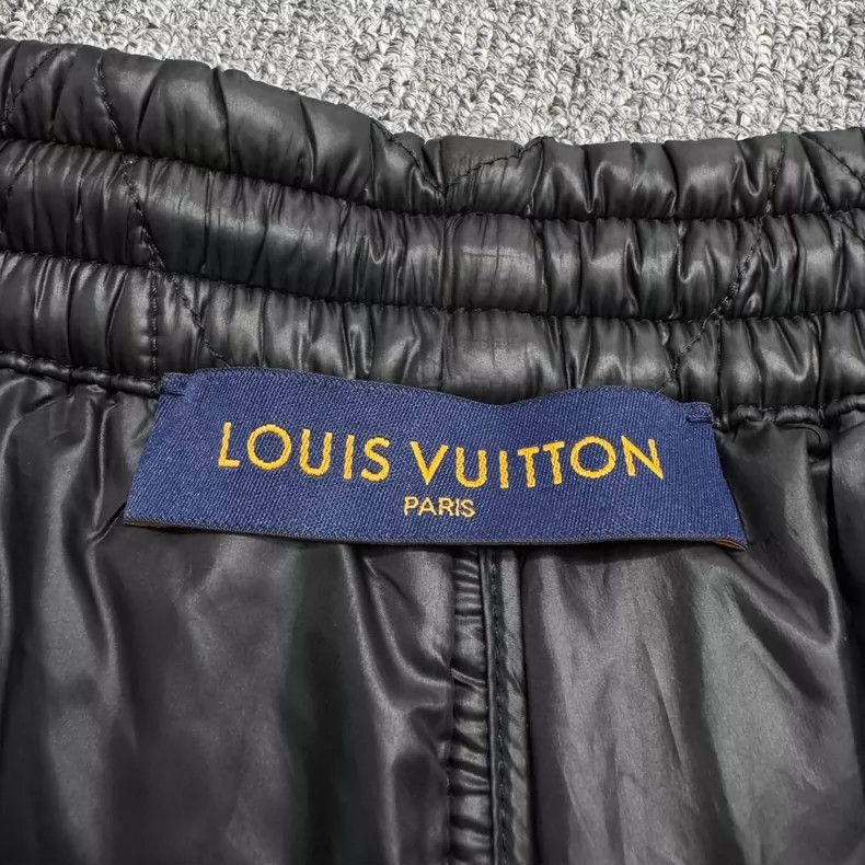 Louis Vuitton Louis Vuitton Quilted Black Sweatpants Size US 38 / EU 54 - 2 Thumbnail