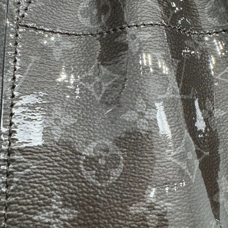 Louis Vuitton Louis Vuitton Monogram Patent Leather Jacket Size US L / EU 52-54 / 3 - 2 Thumbnail