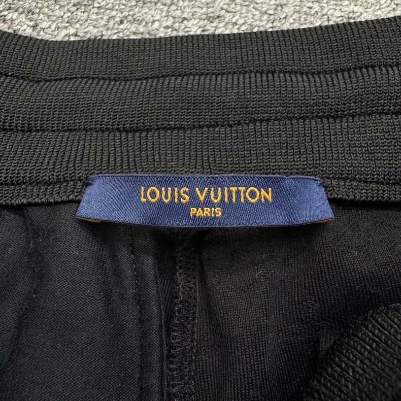 Louis Vuitton Louis Vuitton NBA Print Wide-Leg Pants Size US 30 / EU 46 - 2 Thumbnail