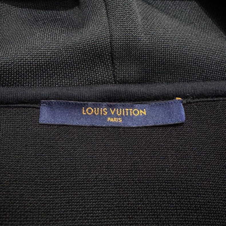 Louis Vuitton Louis Vuitton Rainbow Embroidered Hoodie Size US S / EU 44-46 / 1 - 2 Thumbnail