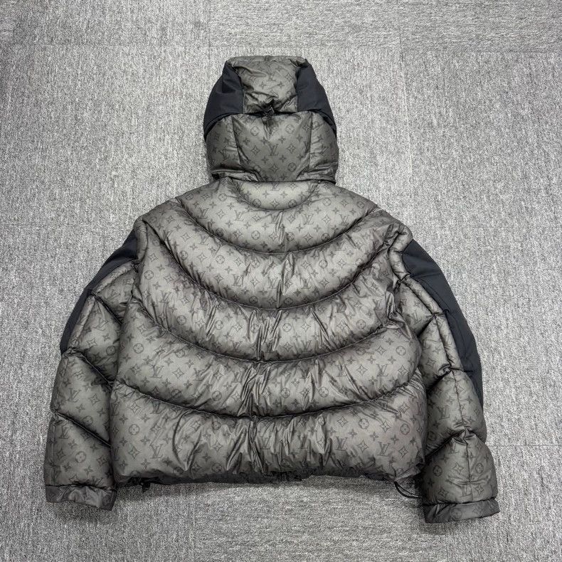 Louis Vuitton Louis Vuitton Heat Sensitive Down Jacket Size US XXL / EU 58 / 5 - 5 Thumbnail