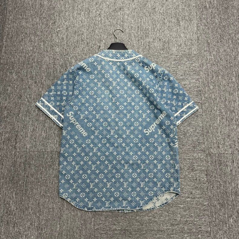 Louis Vuitton Louis Vuitton Supreme Denim Short Sleeve Shirt Size US XS / EU 42 / 0 - 6 Thumbnail