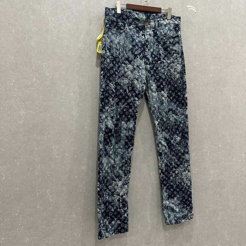 Louis Vuitton Louis Vuitton Logo Denim Pants Size 32 Size US 32 / EU 48 - 4 Thumbnail
