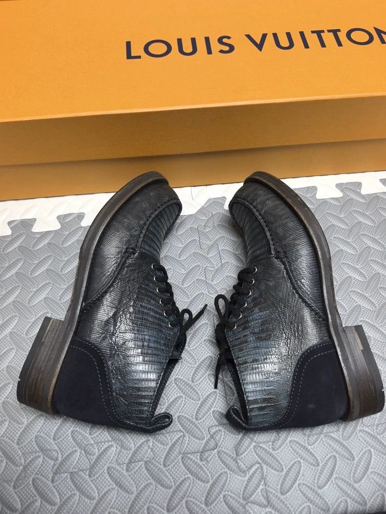 Louis Vuitton Men's Leather Boots with Lizard Skin Design Size US 7.5 / EU 40-41 - 6 Thumbnail